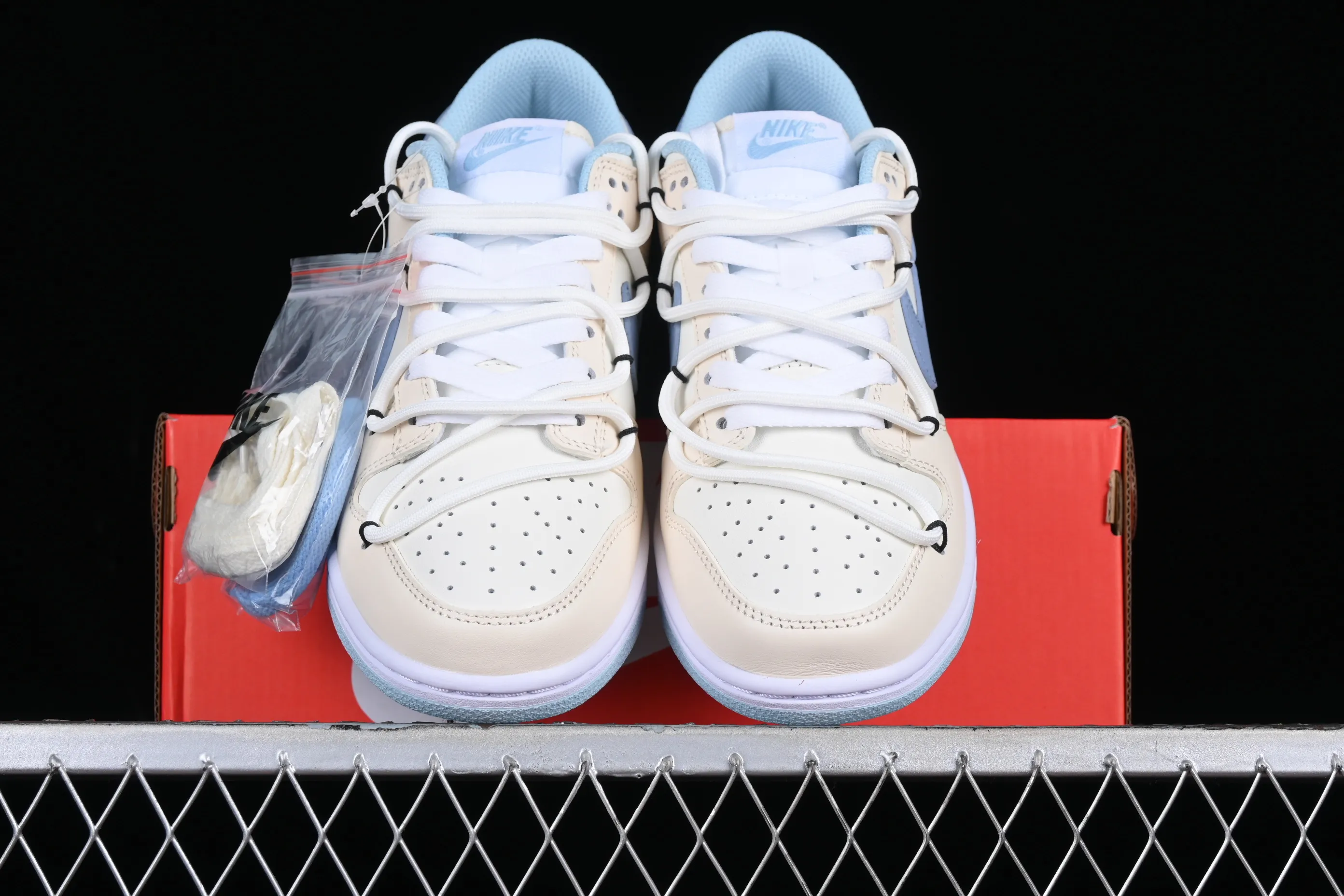 All Categories Nk SB Dunk Series Nk SB Dunk Low Low-top Sneakers Z Version Nk Dunk Low Summer Feeling Sea Salt Milk Ice Customized Deconstructed Strap Casual Sneakers DD1503-123